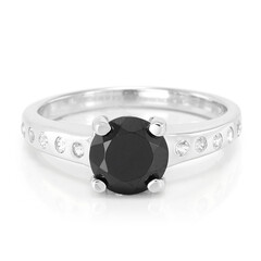 Zilveren ring met een zwarte spinel