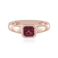 Zilveren ring met een rhodliet