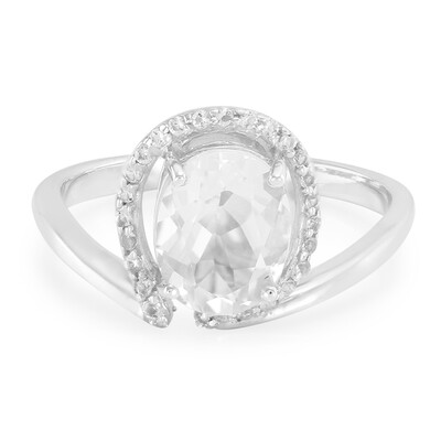 Zilveren ring met een petaliet