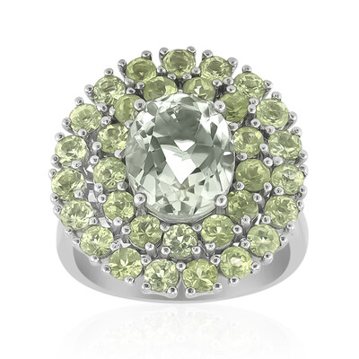 Zilveren ring met een groene amethist