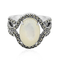 Zilveren ring met een parelmoer