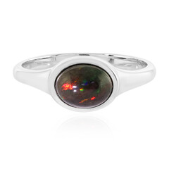 Zilveren ring met een Mezezo opaal