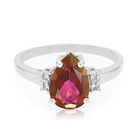 Zilveren ring met een kers-topaas