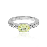 Zilveren ring met een Ouro Verde kwarts