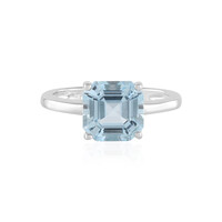 Zilveren ring met een hemel-blauwe topaas
