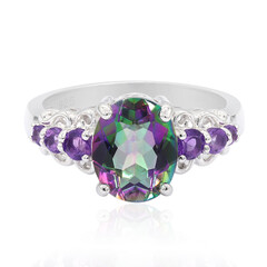 Zilveren ring met een mystieke kwarts