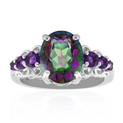 Zilveren ring met een mystieke kwarts