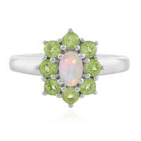Zilveren ring met een Welo-opaal
