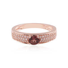 Zilveren ring met een roze zirkoon