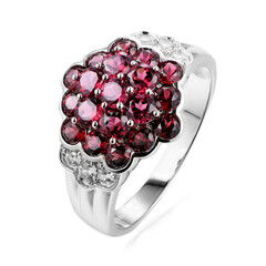 Zilveren ring met rhodolieten