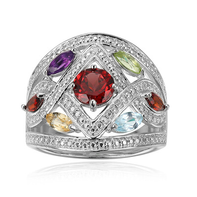 Zilveren ring met een Mozambique granaat