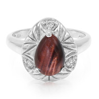Zilveren ring met een rode tijgeroog