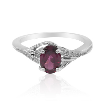 Zilveren ring met een rhodliet