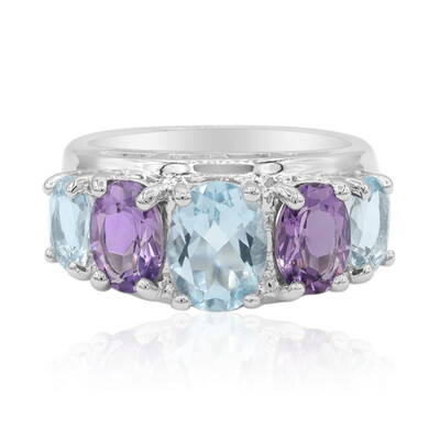 Zilveren ring met een hemel-blauwe topaas