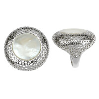 Zilveren ring met een parelmoer