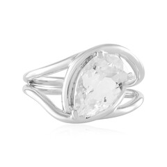 Zilveren ring met een danburiet (de Melo)