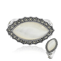 Zilveren ring met een parelmoer