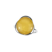 Zilveren ring met een Baltische barnsteen