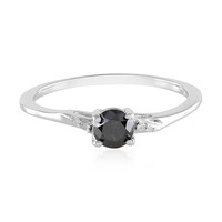 Zilveren ring met een zwarte diamant