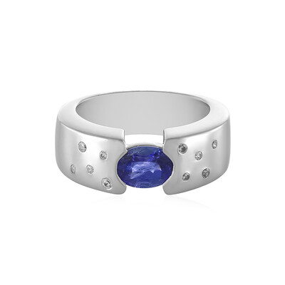 Zilveren ring met een tanzaniet