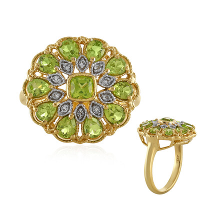 Zilveren ring met een peridoot