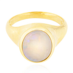Gouden ring met een Australische opaal