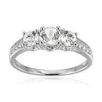 Zilveren ring met een witte topaas