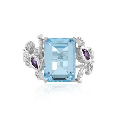 Zilveren ring met een hemel-blauwe topaas