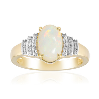 Gouden ring met een Braziliaanse witte opaal