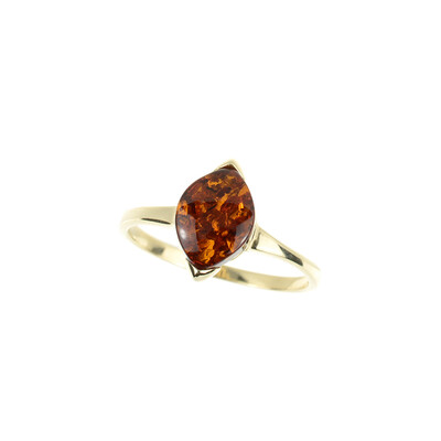 Zilveren ring met een Baltische barnsteen (dagen)