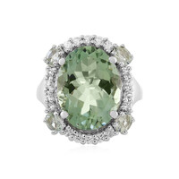 Zilveren ring met een groene amethist