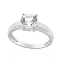 Zilveren ring met een danburiet