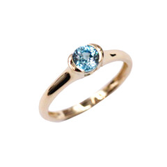 Gouden ring met een Ratanakiri zirkoon