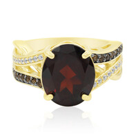 Zilveren ring met een granaat