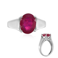 Zilveren ring met een Madagaskar Robijn