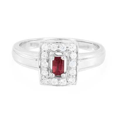 Zilveren ring met een Malawi robijn