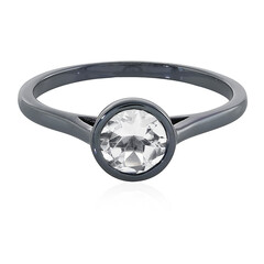 Zilveren ring met een witte kwarts