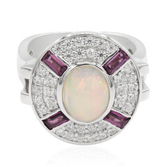 Zilveren ring met een Welo-opaal (Memories by Vincent)