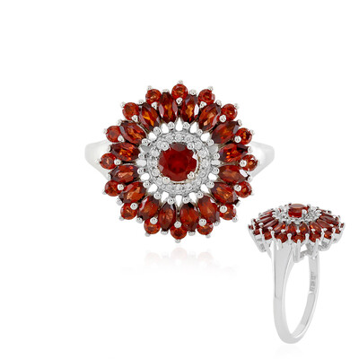 Zilveren ring met een hessoniet granaat