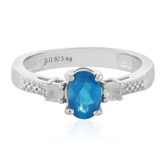 Zilveren ring met een neon blauwe apatiet
