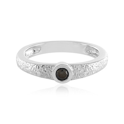 Zilveren ring met een zwarte diamant