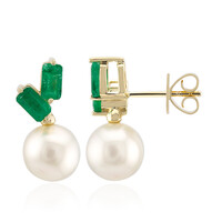 Gouden oorbellen met witte zuidzee parels (Michelle Albala)