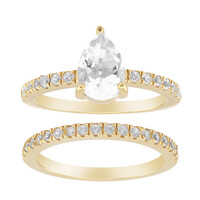 Zilveren ring met een witte topaas