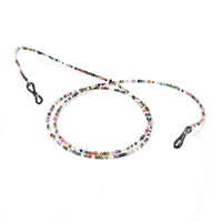 Zilveren accessoire met edelstenen