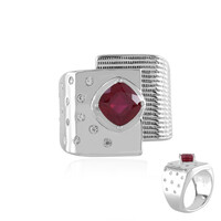 Zilveren ring met een Madagaskar Robijn (de Melo)