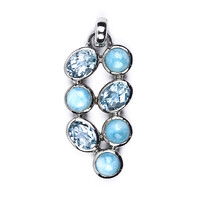 Zilveren hanger met blauwe topazen