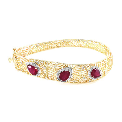 Gouden armband met Madagaskar Robijnen (Ornaments by de Melo)