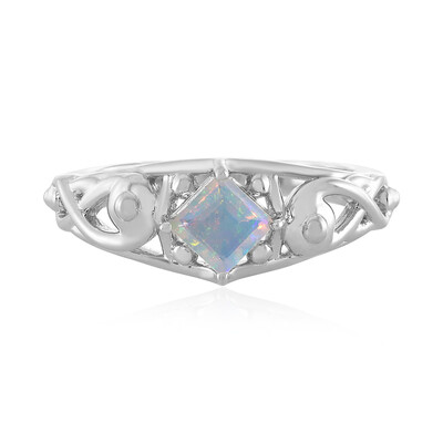 Zilveren ring met een Welo-opaal