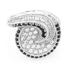 Zilveren ring met zwarte spinelstenen
