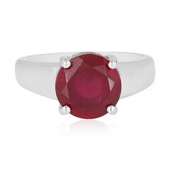 Zilveren ring met een Madagaskar Robijn